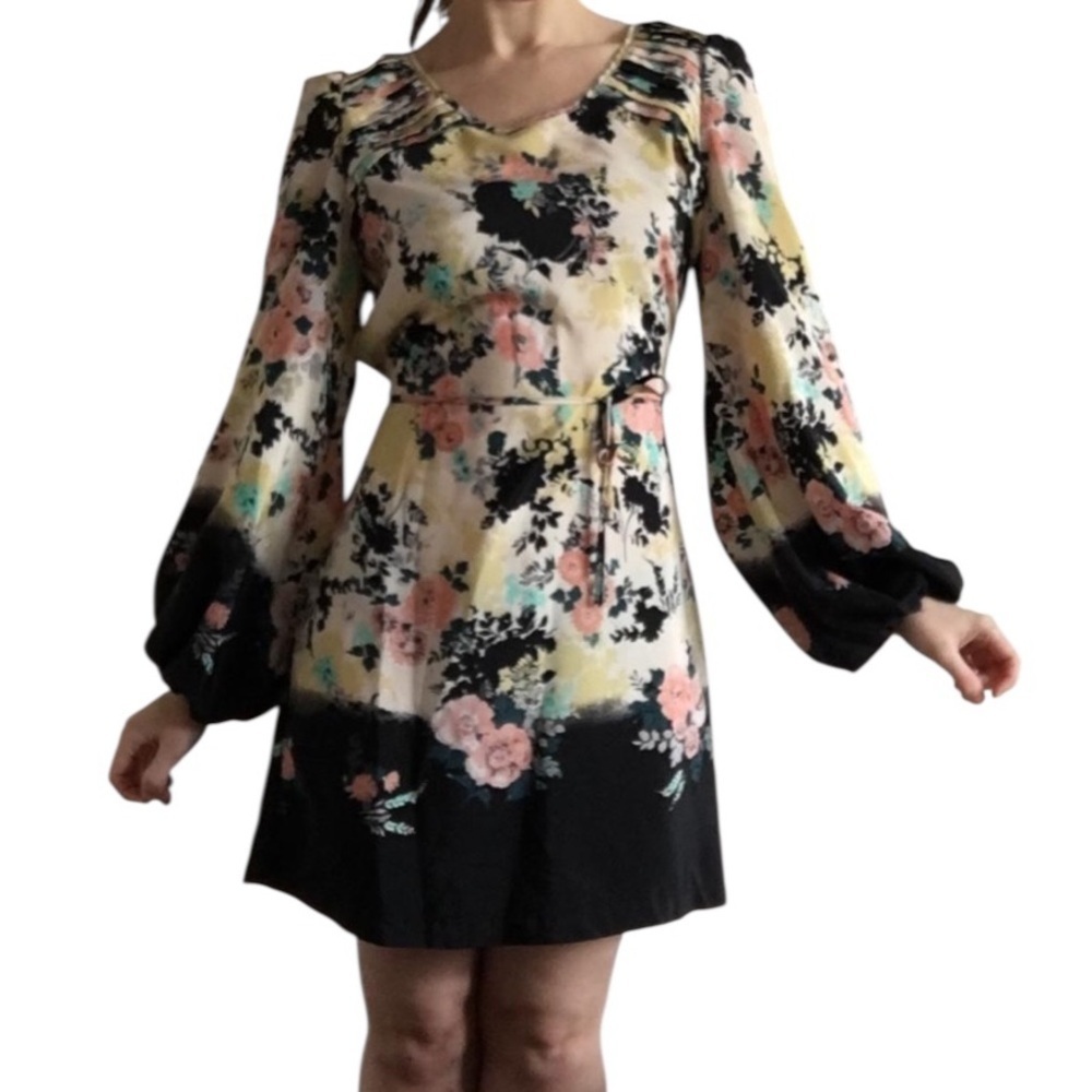 Xhilaration Women's Size Medium Shift Dress Yellow Black Floral Long Sleeve Zip